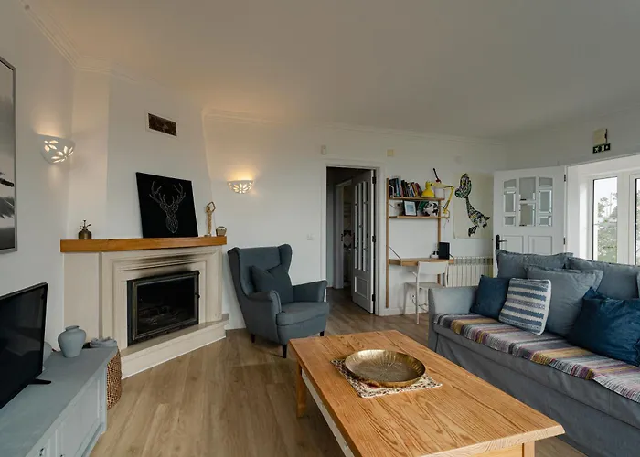 Holiday home 110 - Casa Gigi Ferrel (Leiria)